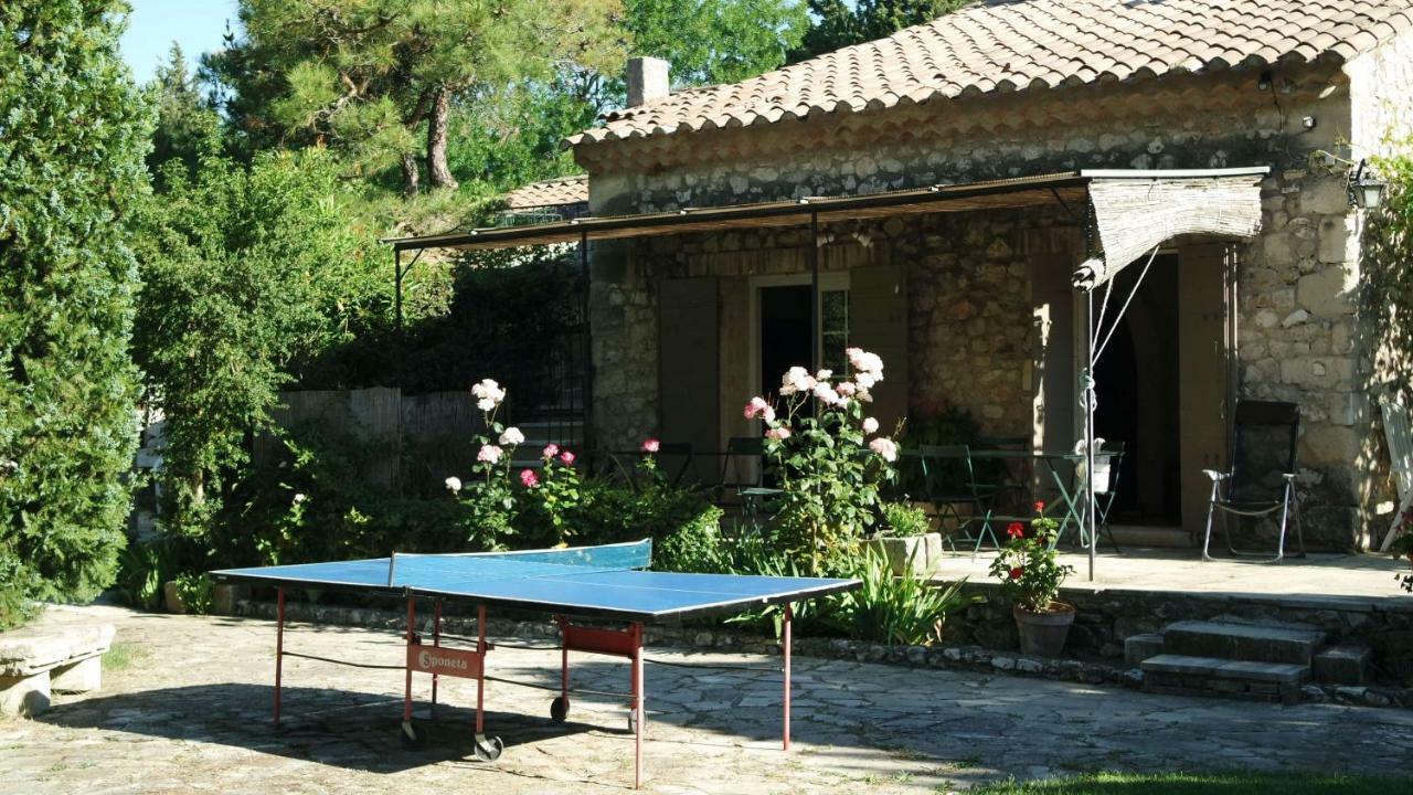 Mas Grimaud - Gite- Studio Et Chambres D'Hotes Familiales Eygalières Exteriér fotografie