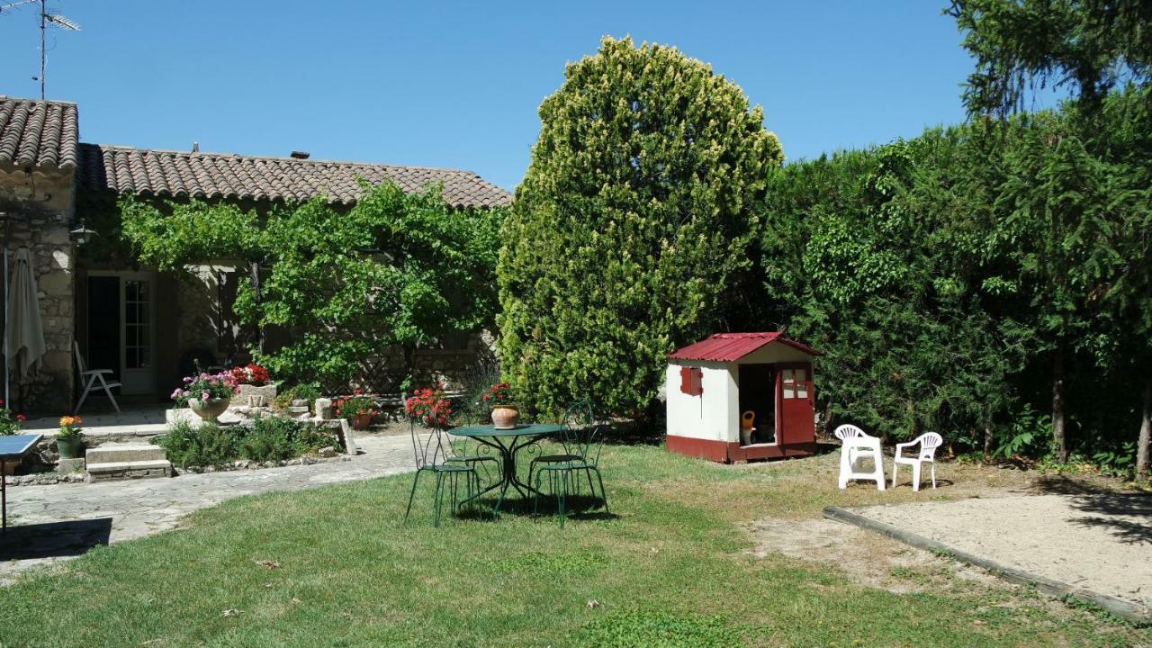 Mas Grimaud - Gite- Studio Et Chambres D'Hotes Familiales Eygalières Exteriér fotografie