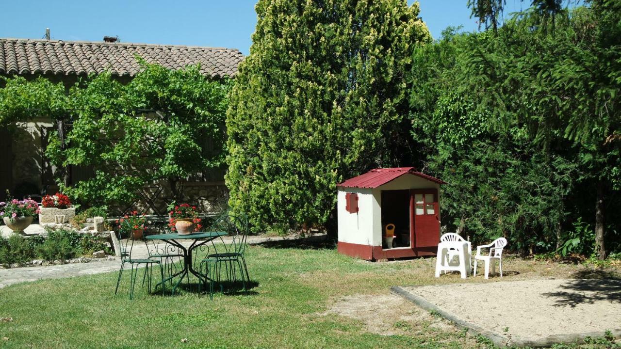 Mas Grimaud - Gite- Studio Et Chambres D'Hotes Familiales Eygalières Exteriér fotografie